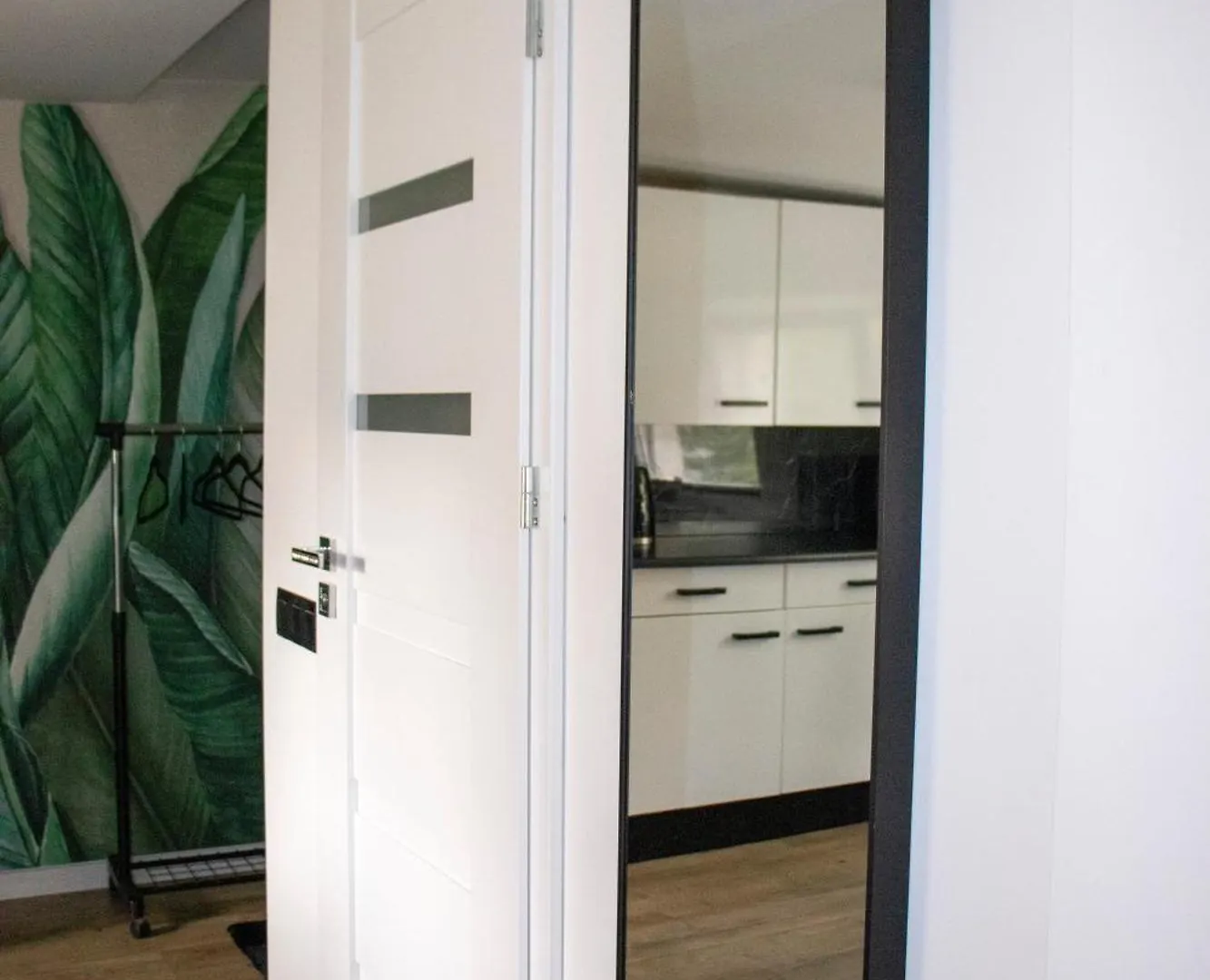Q 10 Apartments, Czarna Perla 소포트